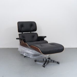 Vitra Lounge Chair Nero Leer/Palissander Klassiek + Hocker