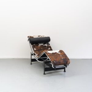Cassina LC4 Fauteuil Pony