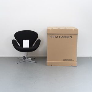 Fritz Hansen Swan Chair Stoel Zwart Stof