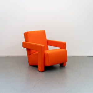Cassina 637 Utrecht Chair Stoel Oranje Stof