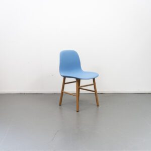 Normann Copenhagen Form Stoel Blauw Kunststof - Hout