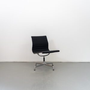 Vitra Eames EA 105 Stoel Zwart Hopsak - Chroom