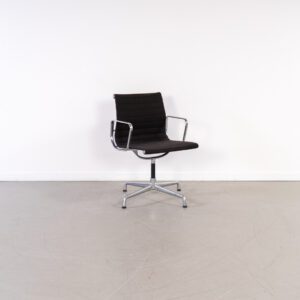 Vitra Eames EA 104 Stoel Zwart Hopsak - Chroom