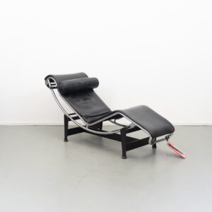 Cassina LC4 Chaise Longue Zwart Leer - Chroom