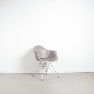 Vitra Eames DAR Stoel Taupe Kunststof - Chroom