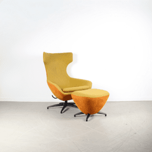 Leolux Caruzzo Plus Fauteuil Geel/Cognac Stof + Hocker