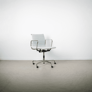 Vitra EA 117 Bureaustoel Lichtblauw Hopsak - Chroom