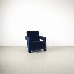 Cassina Utrecht Fauteuil Prussia Stof