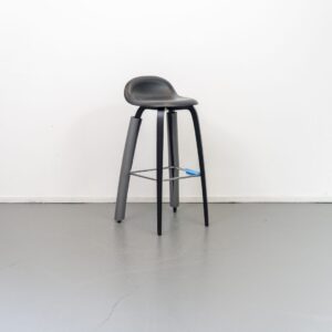 Gubi 3D Stool Kruk Zwart Hout