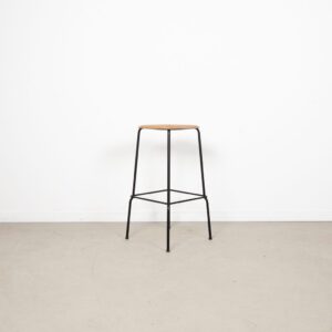 Hay Soft Edge Kruk Hout - Zwart