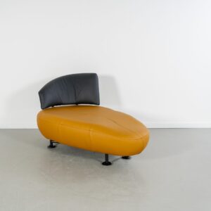 Leolux Kikko Chaise Longue Fauteuil Zwart/Maïsgeel Leer