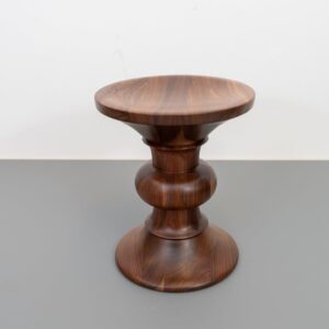 Vitra Eames Stool B Kruk Walnoot Hout