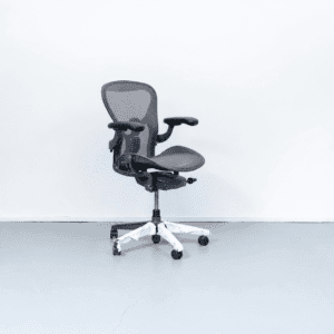 Herman Miller Aeron Remastered Graphite Pellicle Maat B - Graphite